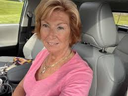 I joined WW 1 year ago and what a journey! I'm SO glad I did it and will  continue this journey as I maintain this healthy lifestyle! My goal was to  lose