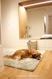 Einbaumobel Garderobe Modern Weisse Grifflose Fronten Tipon Spiegel Schreiner Stauraum Fur Eine Einbaumobel Garderobe Modern Garderoben Eingangsbereich