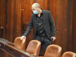 אבי ניסנקורן עוזב את כחול לבן וגנץ צפוי לפטר אותו מתפקידו כשר המשפטים. News1 × ×™×¡× ×§×•×¨×Ÿ ×œ× ×©×•×œ×œ ×ž×ž×©×œ×ª ×'× ×˜