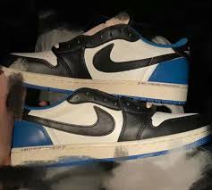 The colorway of this yet unreleased pair is similar to the 2019 air jordan 1 obsidian, with obsidian and at this time, it's still unknown whether the travis scott x air jordan 1 low 'obsidian' will be released or will stay an exclusive. Eb Driiygfsd0m