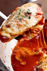Recipe submitted by sparkpeople user beachbunnymom. Mozzarella Chicken In Tomato Sauce Cafe Delites