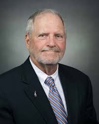 THE UF/IFAS EXTENSION AGENTS BEHIND THE CURTAIN