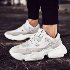 A revolutionary interpretation that is audacious and surprising. 16 Baskets Chunky Pour Homme La Tendance Clivante Du Street Wear Blog Mode Pour Homme Rienasemettre Fr