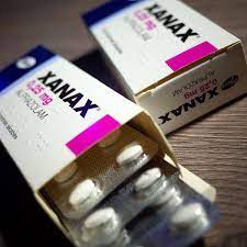 Klonopin may be used in the treatment of panic disorder and in certain types of seizure disorder. Anxious Teenagers Buy Xanax On The Dark Web Drugs The Guardian