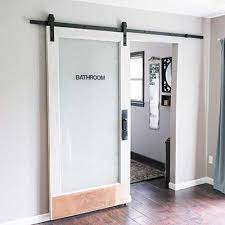 Sürgülü kapılar kapı kasalarının imalat şekli, kapı üst sürgü maliyeti ve imalat zorluğu nedeniyle diğer iç oda kapılarında daha yüksek maliyetlere sahiptir. Surgulu Kapi Modelleri Icin 10 Fikir Kapilar Evler Ic Tasarim Mutfak