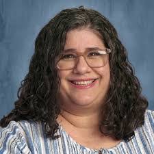 Julie Matter's Instagram, Twitter & Facebook