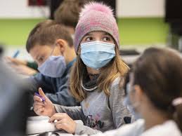 Der unterricht beginnt wieder am 12. Corona Schutz An Schulen Vater Erstreitet Fur Tochter Maskenpause Im Unterricht Bayern