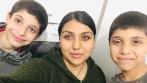 Fundraiser for Rebecca Ionita by Darren Farmer : Collection for Rebecca and  her two brothers