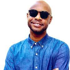 Daryl Garrett's Instagram, Twitter & Facebook