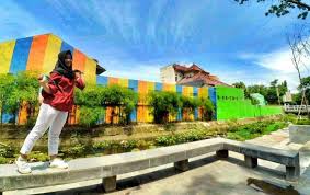 Daerah tambunan, terletak di pedalaman sabah juga mempunyai tempat menarik untuk dikunjungi. 15 Tempat Wisata Instagramable Di Kediri Yang Sedang Hits Dikunjungi