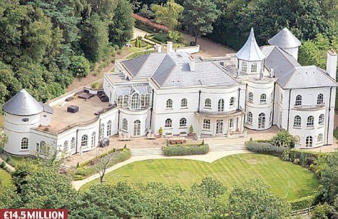 Rumah Mewah Pesepak Bola Dunia Didier Drogba.