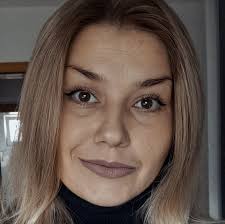 Moze anonimno pozdrav drage mame zanima me dali je nekoj od vas dr Šestic  radio carski hvala puno