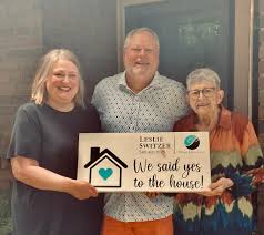 Profile for Leslie Switzer's Sooner Living -