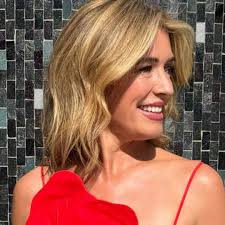 Ruth Langsford debuts chic hair transformation in ultra-flattering skinny  jeans