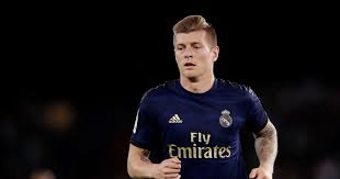 Alaba leaned on one of his old bayern munich teammates, toni kroos, to help guide his decision: Toni Kroos Linked With Return To Bayern Munich After Being Pissed Off By Champions League Snub 90min