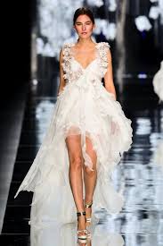 Laura lippolis spose realizza su misura abiti da sposa preziosi e originali per donne appassionate ed eleganti, a putignano (ba) in v.le della. Un Abito Da Sposa Alternativo La Fata Madrina Alessandra Cristiani