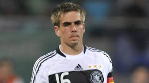 Das video konnte nicht gefunden werden. Nationalmannschaft Neuer Torwart Lahm Kapitan Fussball Faz