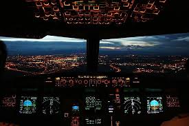 Illustrazioni stock, clip art, cartoni animati e icone di tendenza di cabina di pilotaggio dell'aereo. Sicurezza Nei Voli Aerei Presto Sempre Due Piloti In Cabina Intanto Viene Alla Luce Che Il Pilota Automatico Dell Airbus Germanwings Era Stato Riprogrammato