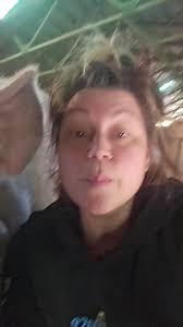 Elisha Trinkle (@glitterncamo)