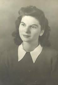 Shirley MacLaine in the movie What a Way to Go!