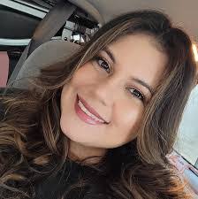 Lina Hays's Instagram, Twitter & Facebook