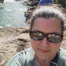 Who is a barefoot trimmer familiar with the Pete Ramey method in Unionville  TN?