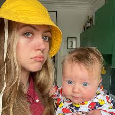 Emily Topping (@toppingemily) • Instagram photos and videos