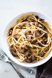 15 Minutes Mushroom Spaghetti Aglio Olio Recipe Olio Recipe Pasta Recipes Spaghetti Aglio Olio Recipe