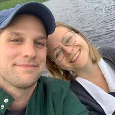 Evan Gershkovich, Detained for 250 Days, Is Still Bringing His Friends  Together