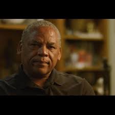 𝐓𝐡𝐞 𝐃𝐚𝐰𝐠𝐟𝐚𝐭𝐡𝐞𝐫: 𝐓𝐡𝐞 𝐋𝐞𝐠𝐚𝐜𝐲 𝐨𝐟 𝐃𝐨𝐧 𝐉𝐚𝐦𝐞𝐬 Cue  the marching band! 🏈 𝘛𝘩𝘦 𝘋𝘢𝘸𝘨𝘧𝘢𝘵𝘩𝘦𝘳 is a captivating human  interest story wrapped in the world of football. Telling the story of  Washington Huskey