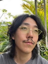 Vintage 90s/2000s Style Triangle/cateye Shaped Green Tinted Ombre  Sunglasses