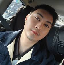 Various colorful floats, giant balloons and over 800 street performers  entertain the crowd during the Grand Christmas Parade at McKinley Hill in  Taguig City.