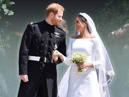 In the months before, online betting sites saw a frenzy of activity over markle's dress designer. Meghan Markle Wedding Dress Details About Her Two Gowns