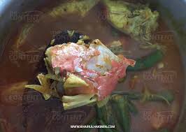 Antara kelebihan kari kepala ikan d'warees resipi adalah pelanggan boleh memilih jenis ikan yang diingini seperti ikan merah, jenahak, kerabu dan mayong. Kari Kepala Ikan Ikan Merah