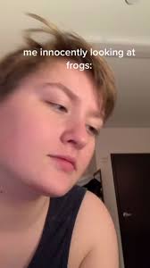 🐸 #greenscreen #fyp #fypシ #frog #frogs #costume #frogcostume  #inflatablecostume #toad #toads