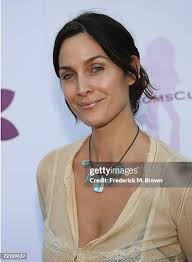 Actress Carrie Ann Moss attends the Hollywood Hot Moms Soiree... News Photo 
