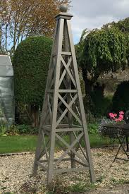 All of the metal garden obelisks are manufactured from top quality materials. Leading Designers And Manufacturers Of High End Bespoke Wooden Garden Obelisks And Trellis Screens Available In Only The Finest Hardwood And Painted Finishes Designed For The Most Luxurious Gardens Around The