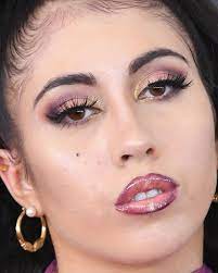 Submitted 16 days ago by trendmade. P Or Kali Uchis Sunset Esque Shadow P Photo 18 Extreme Eye Makeup Close Ups From The Grammys Revelist