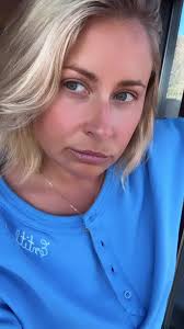 Becky Robinson Entitled Housewife