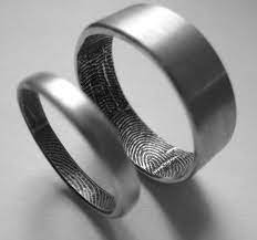 Prevent Imposter Lovers With The Fingerprint Ring Unusual Wedding Rings Fingerprint Wedding Bands Traditional Wedding Rings