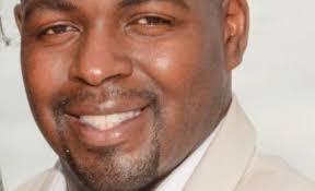 Meet Emoni Moses: Makeup Artist & Esthetician