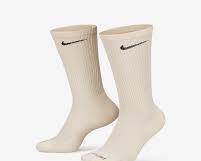 Image of Nike DriFIT Everyday Cushion Crew Socks 6Pack