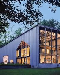 Aviators will find the convenience of owning a home with a hangar the ultimate comfort in order to have the ability to avoid rush hour traffic by flying in to work, instead of driving. This One Of A Kind House Is Inside An Airplane Hangar Abc News