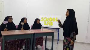 Beliau telah keluar dari umno hampir setahun selepas pilihan raya umum malaysia 2018 setelah. School Lab Sekolah Menengah Agama Haji Mohd Yatim Youtube