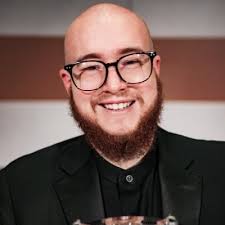 Hunter Gross (@thehuntergross)