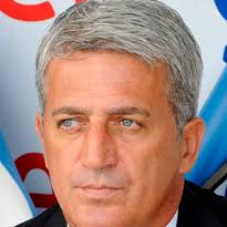 I take responsibility for the team and the tactics. petkovic, lazio coach. V Petkovic Football Coaches Wiki