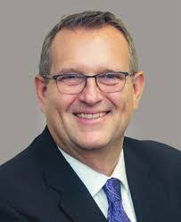 Linda Pardini's Instagram, Twitter & Facebook