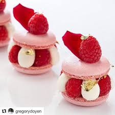 Repost Gregorydoyen Ispahan The Pink Macaron With Litchi And Raspberry Became The Classic Taste That Was Created By Ph C Macarons Pastry Meringue Cookies