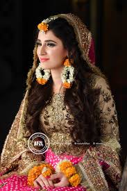 Mehndi Bride Pakistani Wedding Outfits Pakistani Wedding Dresses Bridal Dresses