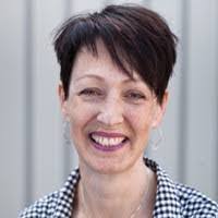 Tina Olander's Instagram, Twitter & Facebook